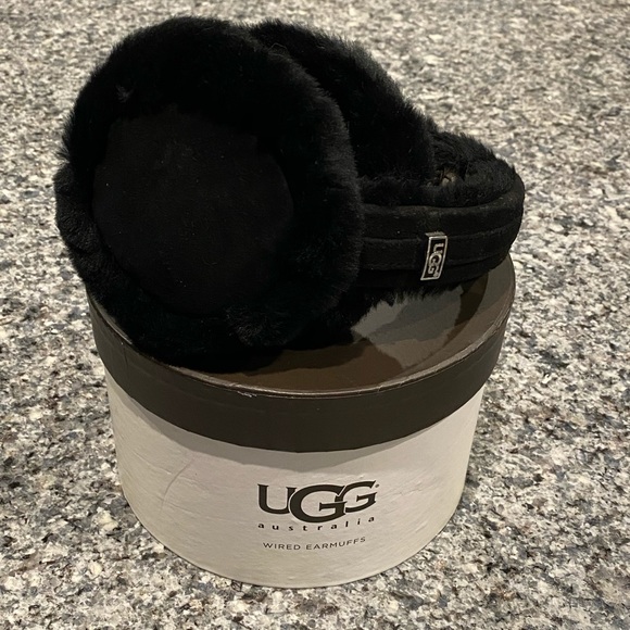 UGG Other - Ugg Wired Earmuffs